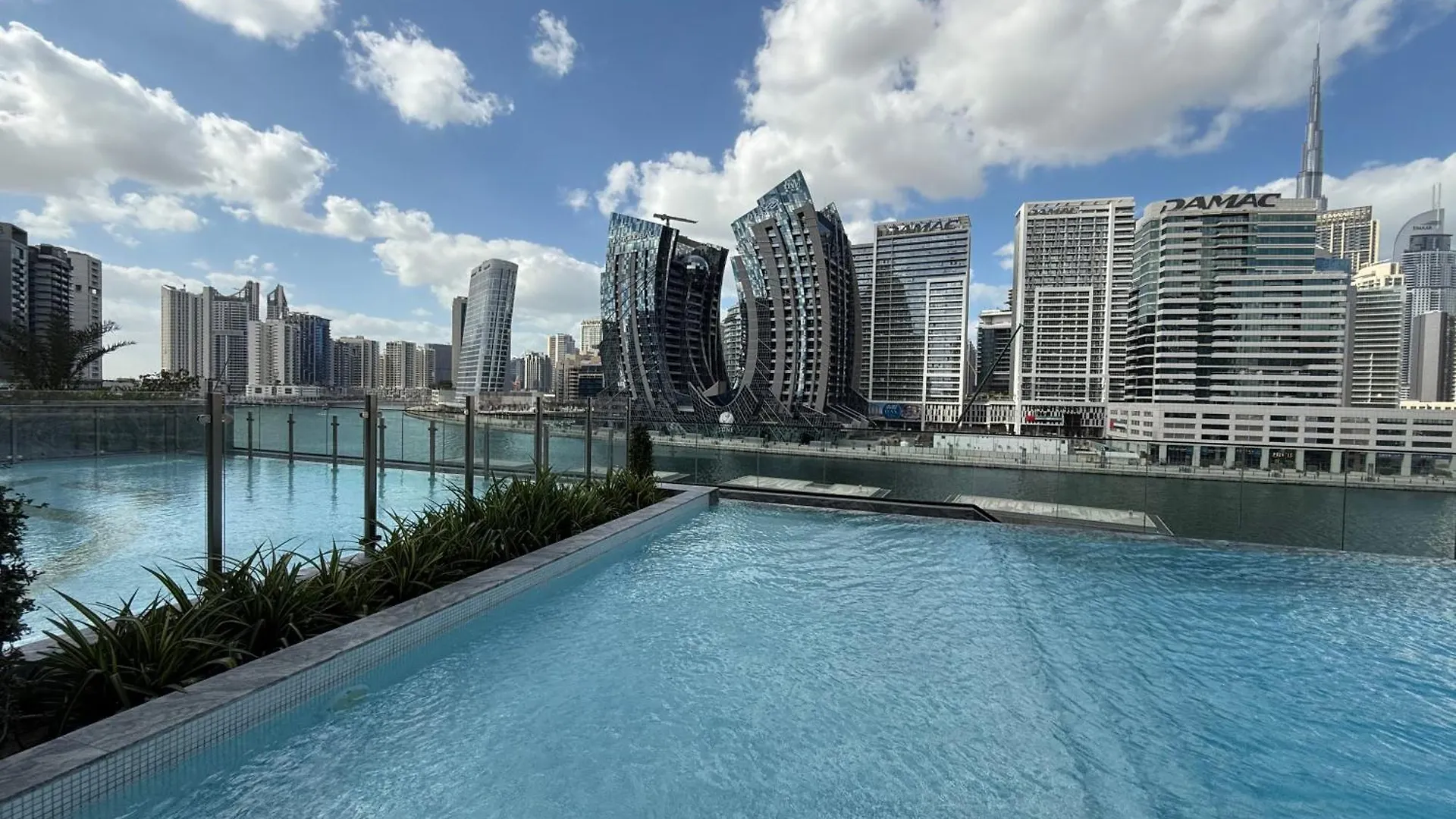 דירות דובאי Private Pool Penthouse In Center